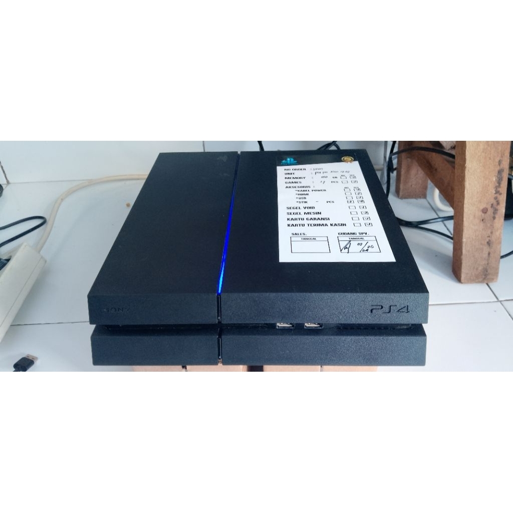 ps4 fat hen 500gb