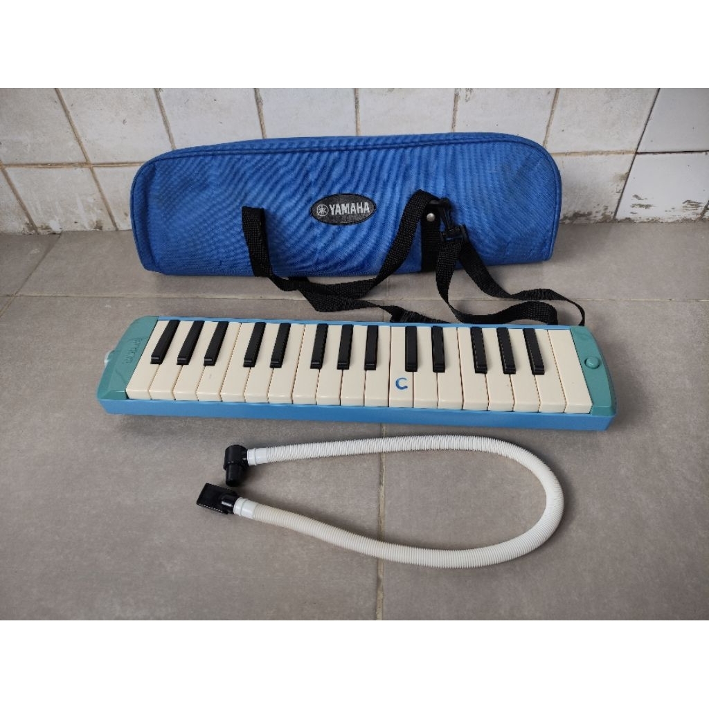 Alat musik keyboard pianika Yamaha original p32d preloved