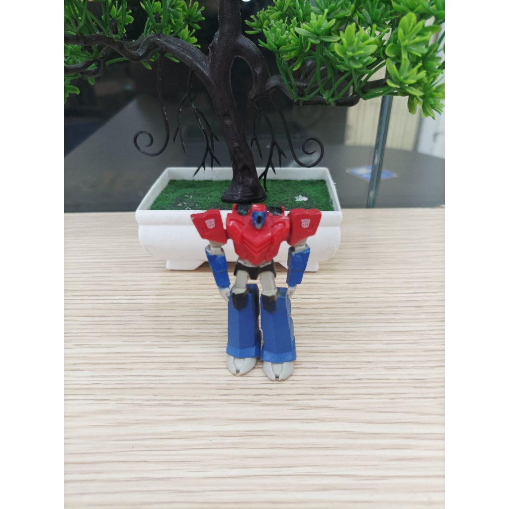 mainan Transformers Optimus Prime