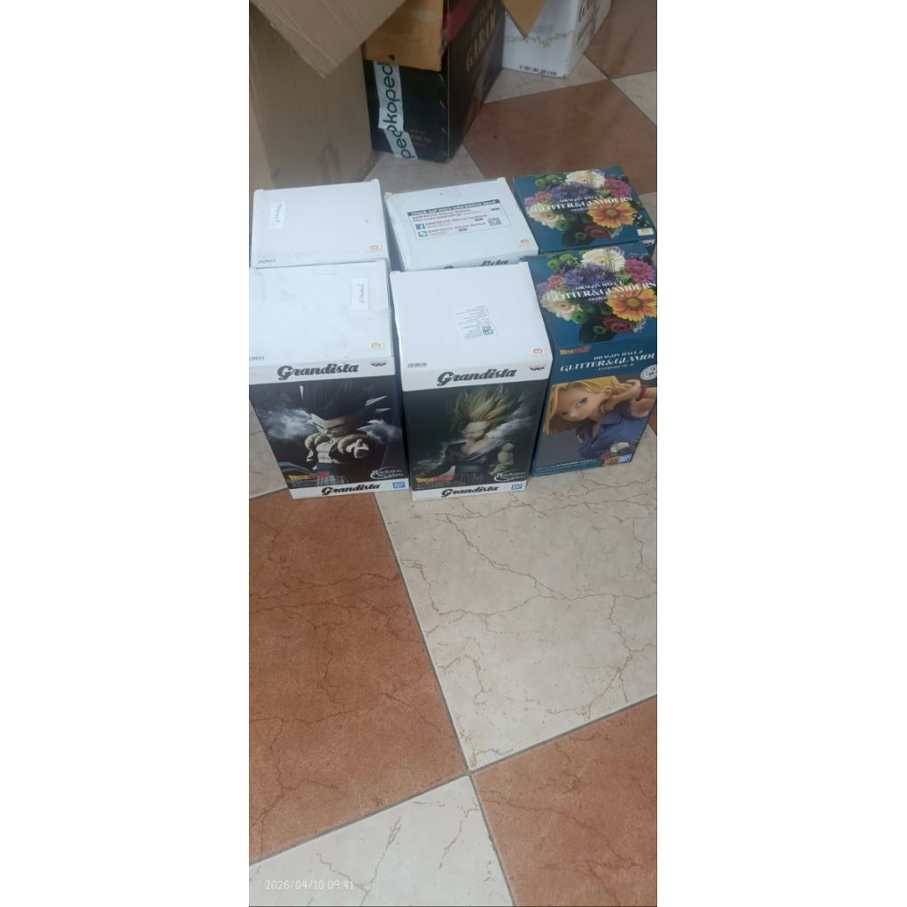 ACTION FIGURE MIX PESANAN ANDY LAU 23