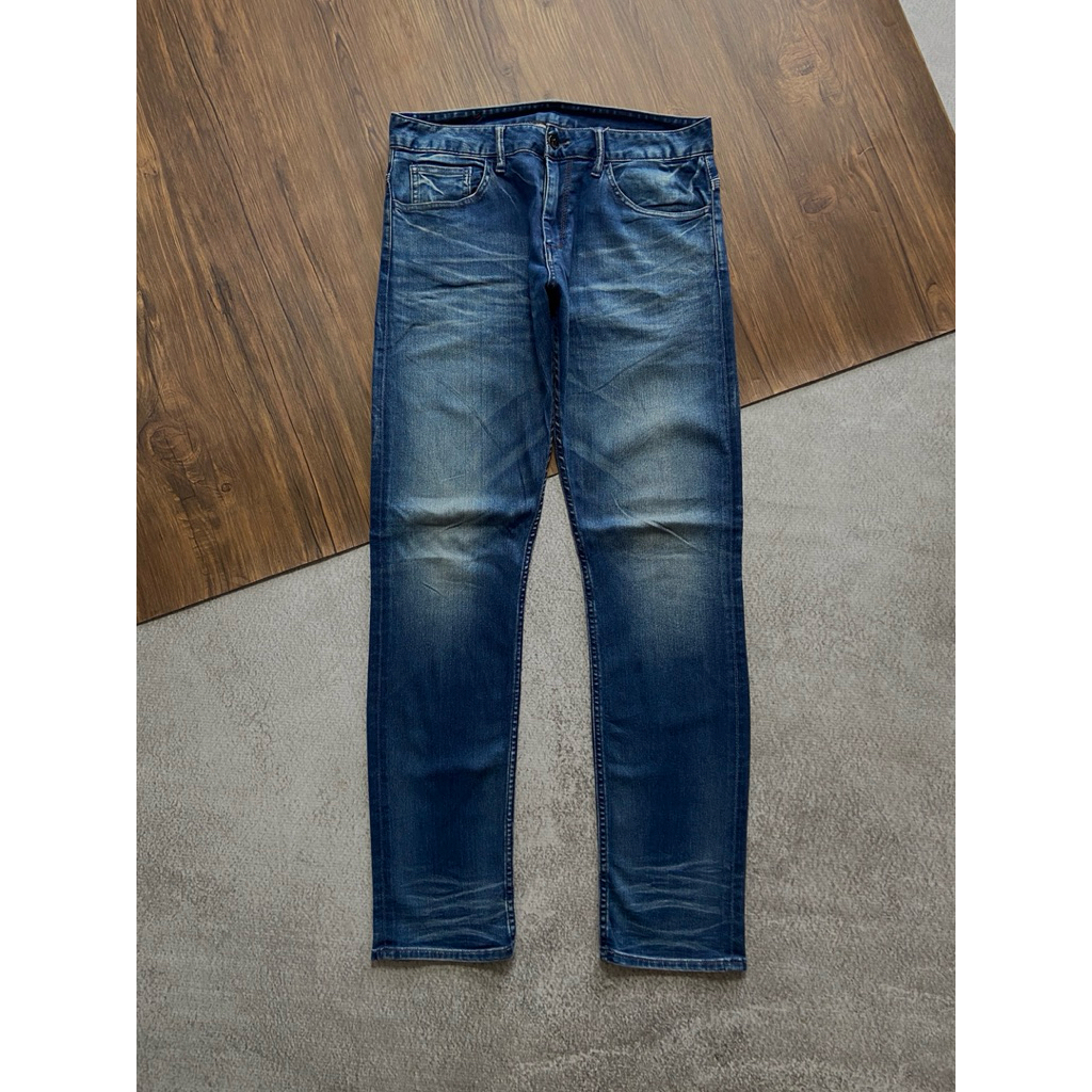 Nano universe faded jeans