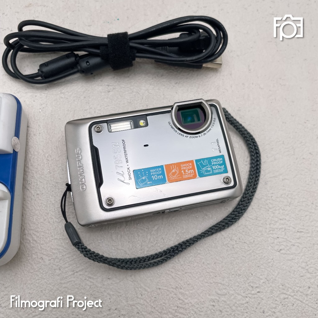 Olympus MJU 795 SW Minus - Kamera Pocket Digital Digicam Camdig Low Mega Pixel