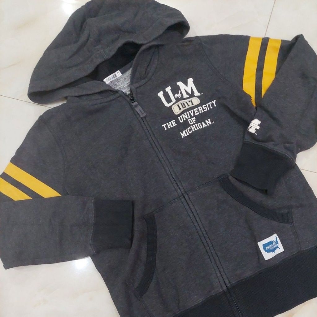 UNIQLO U UNI JAKET SWEATER HOODIE ANAK MICHIGAN ORI ORIGINAL LIKE NEW LEMBUT KEREN