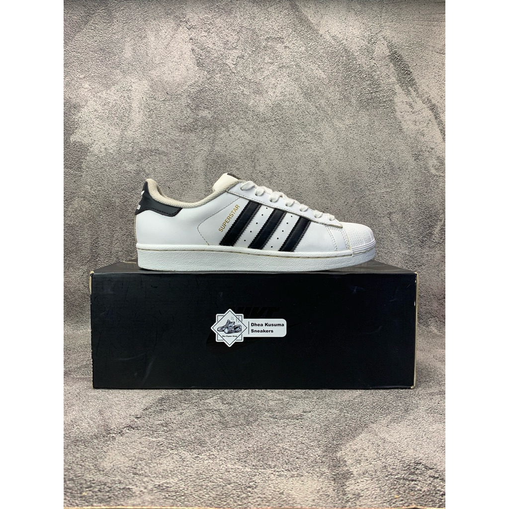 Sepatu Second Casual  Adidas Superstar Putih Hitam  Size 41 1/3 Insole 26 cm  Original Guarantee 100