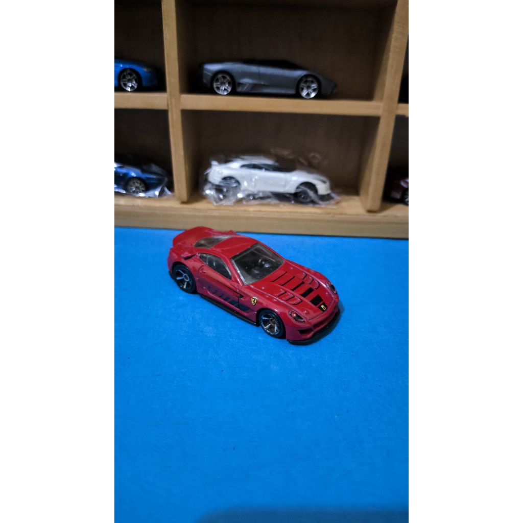 hot wheels ferrari 599XX red