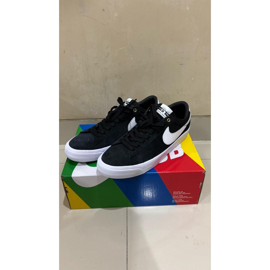 NIKE SB ZOOM BLAZER LOW PRO GT - US11