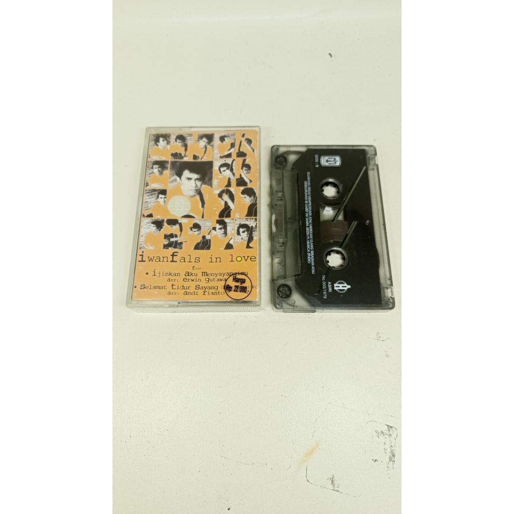 kaset pita iwan fals in love