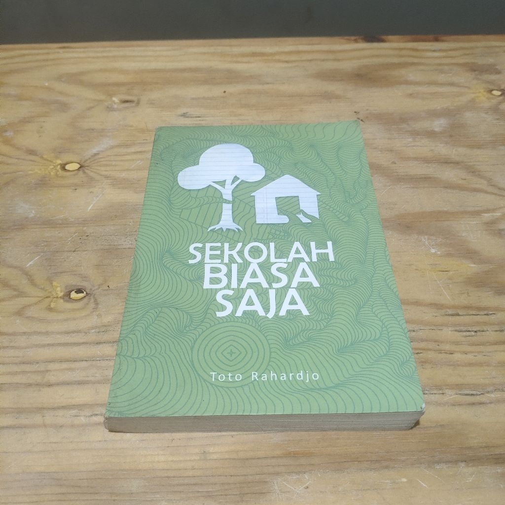 Buku Sekolah Biasa Saja