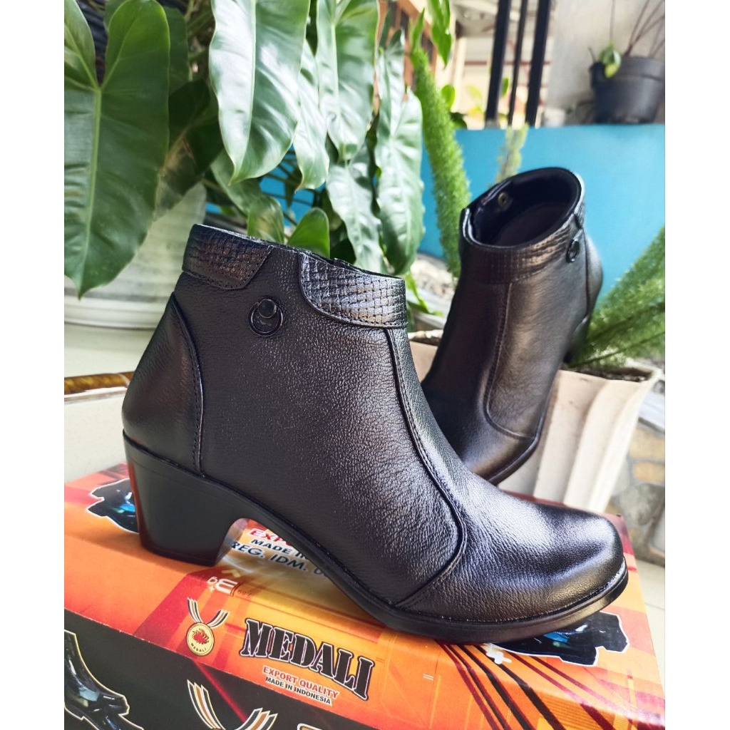 Sepatu Kulit Wanita Asli Pdh Boots Wanita
