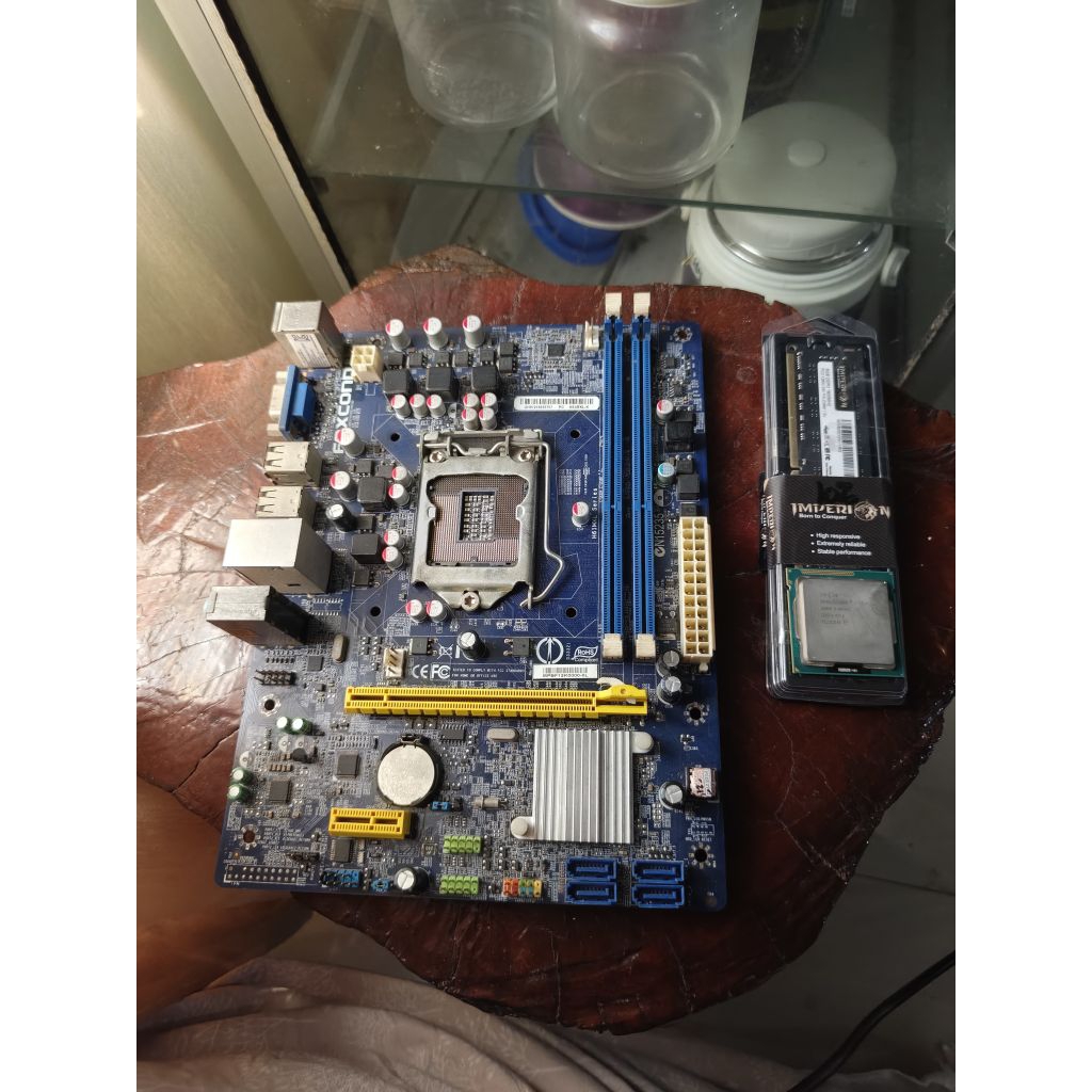 Mobo foxconn h61