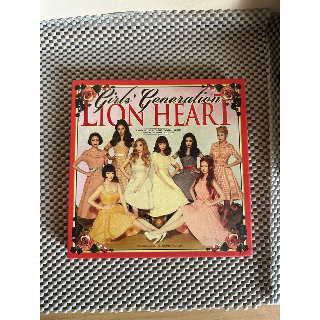 PRELOVED - Album SNSD Lion Heart