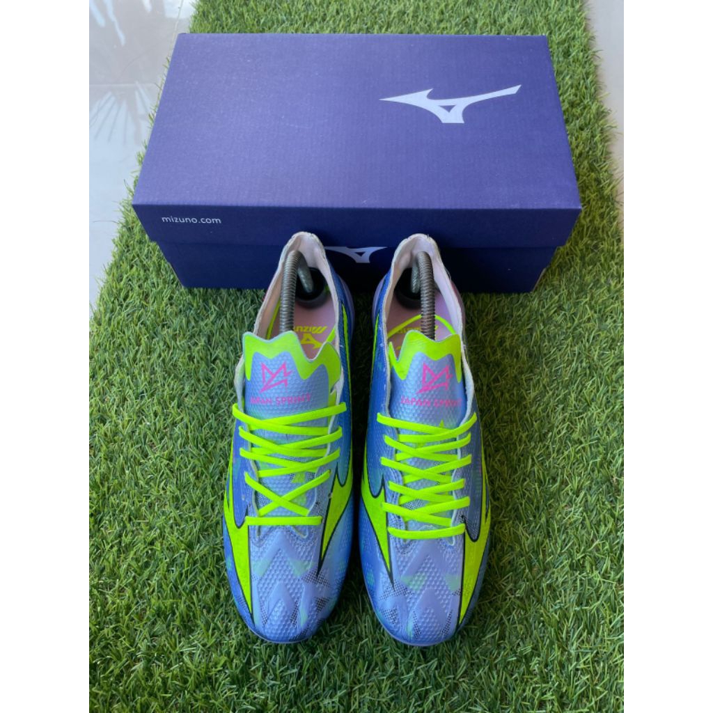 Mizuno alpha