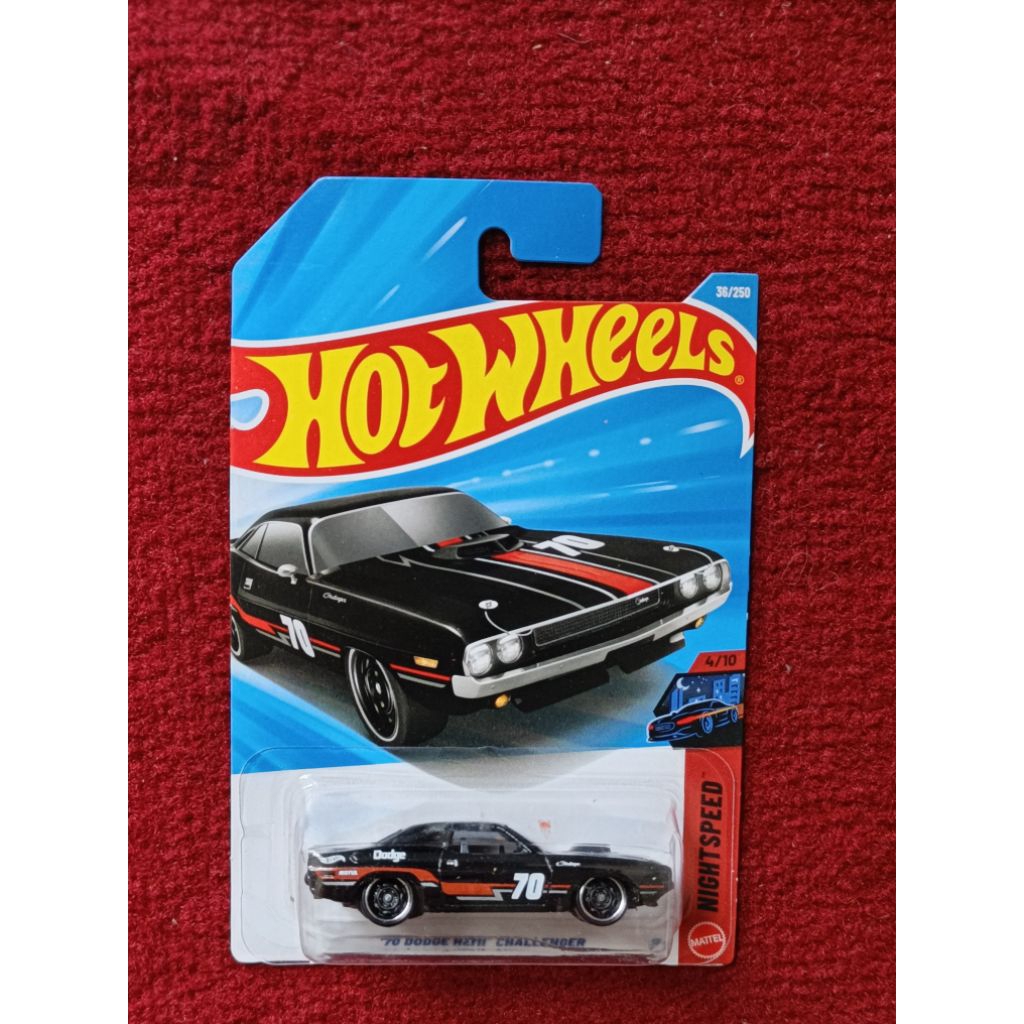 Hot wheels 70 dodge hemi challenger