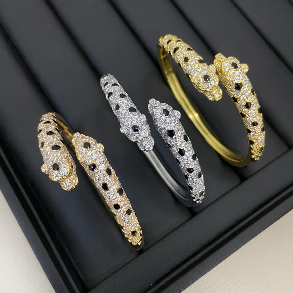 Love Of Roses 2 Gelang Tangan Macan Kembar Permata Titanium Elegant Fashion Aksesoris