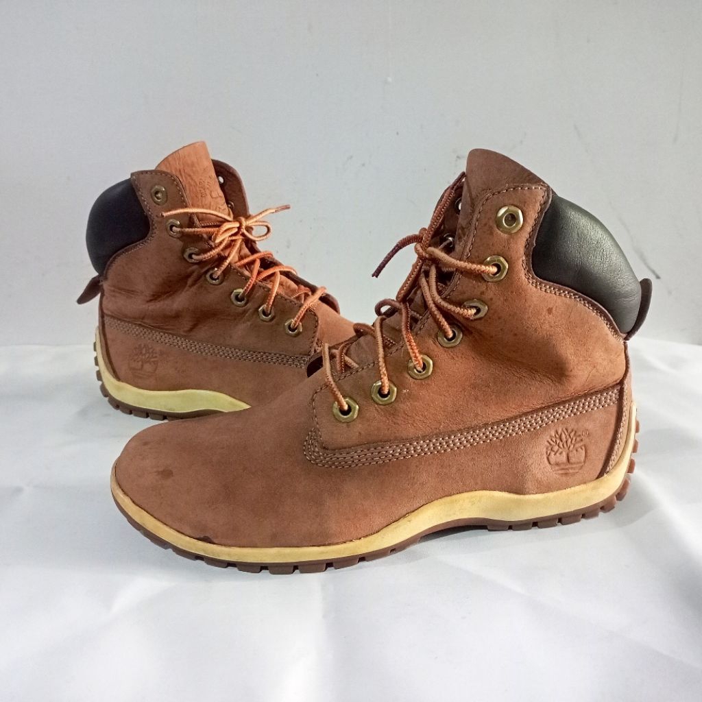 (Used) Timberland Leather Boots Sz. 41 Casual Unisex • Sepatu Kulit Fashion Eksklusif Pria & Wanita