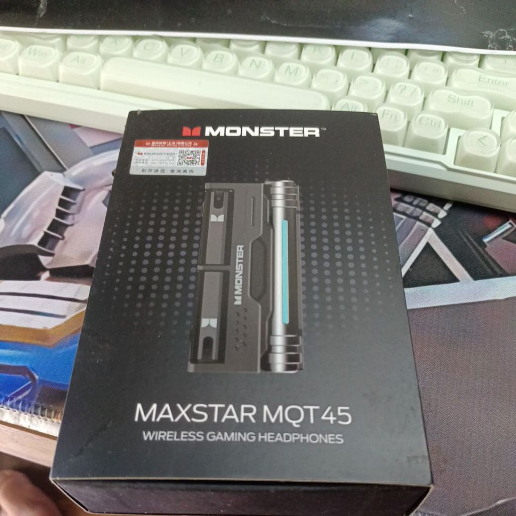 tws monster mqt45 like new