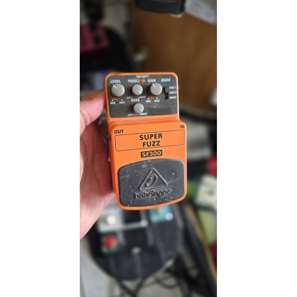 Behringer SF300 Fuzz