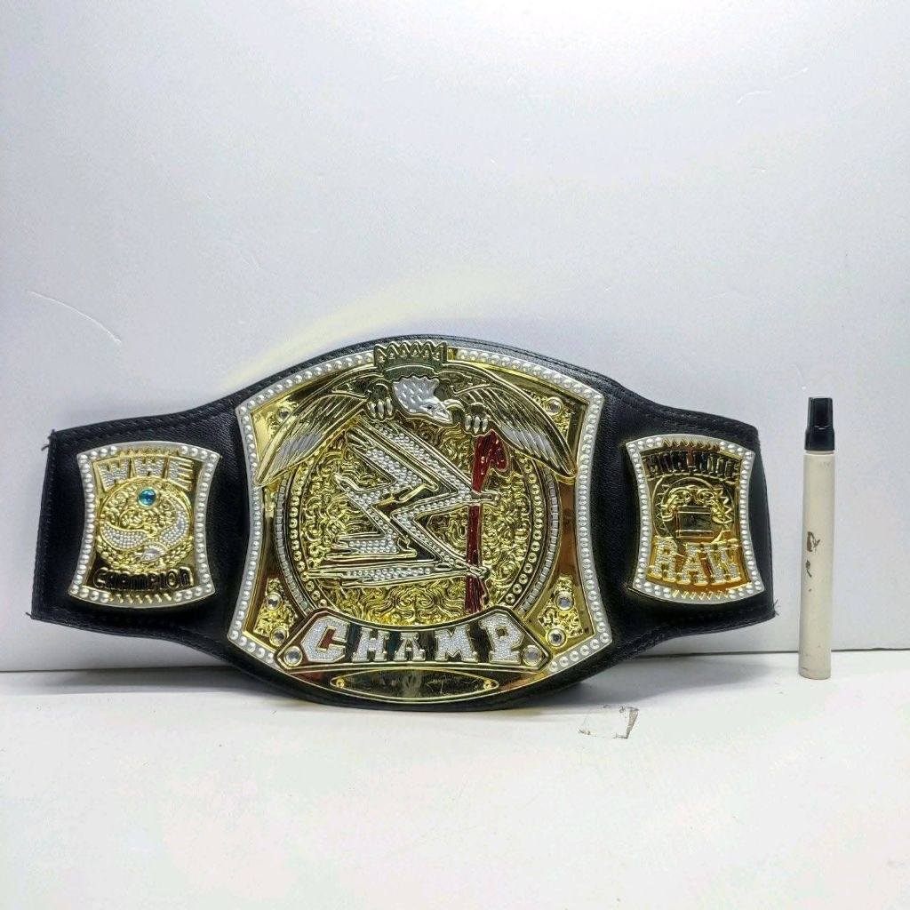 mainan aksesoris diorama sabuk smackdown wwe figure champ  Skala 1:1 Bisa dipakai Cocok untuk cospla
