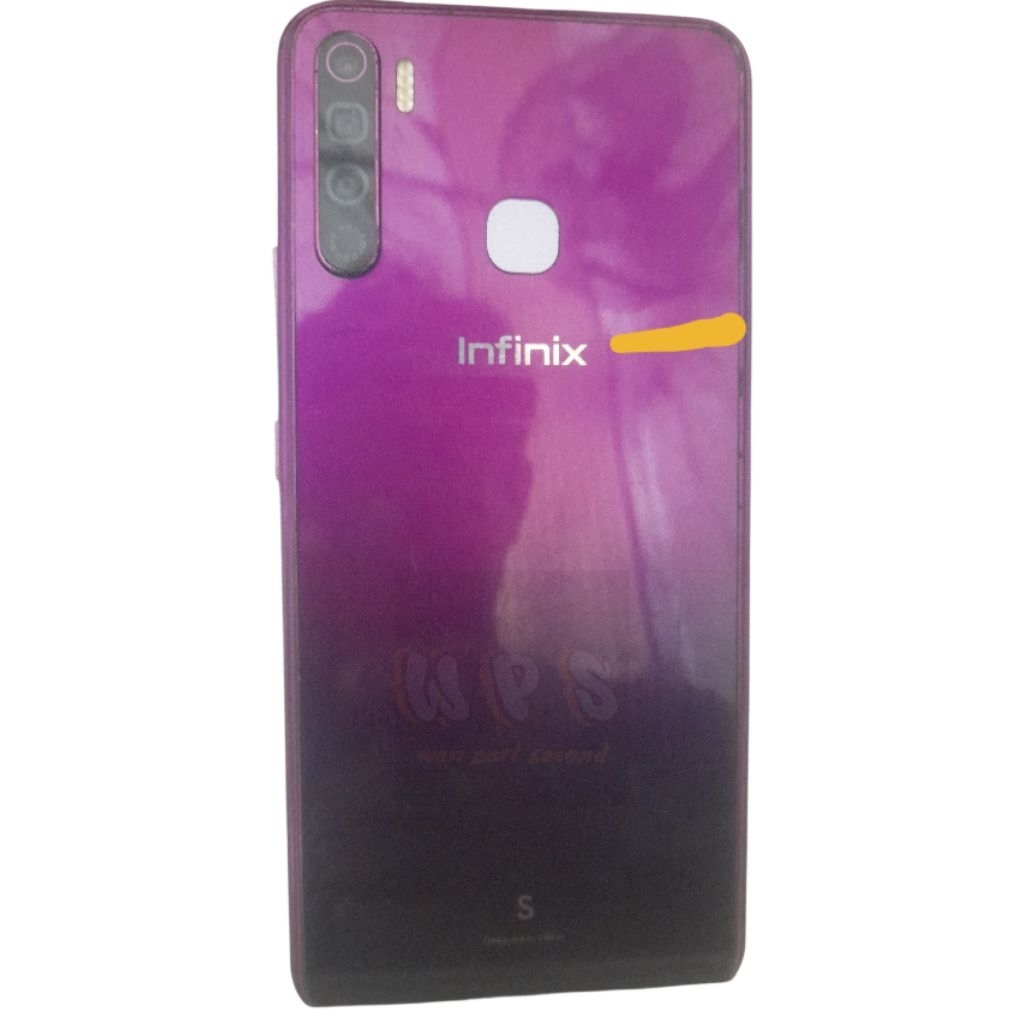 Hp infinix smart 5 lite Ram 4/64 (minus) tutup belakang yang di tandai Retak sedikit
