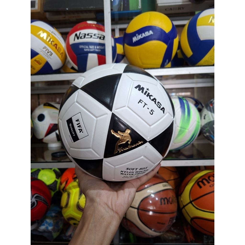 Bola Sepak Mikasa FT 5 Original