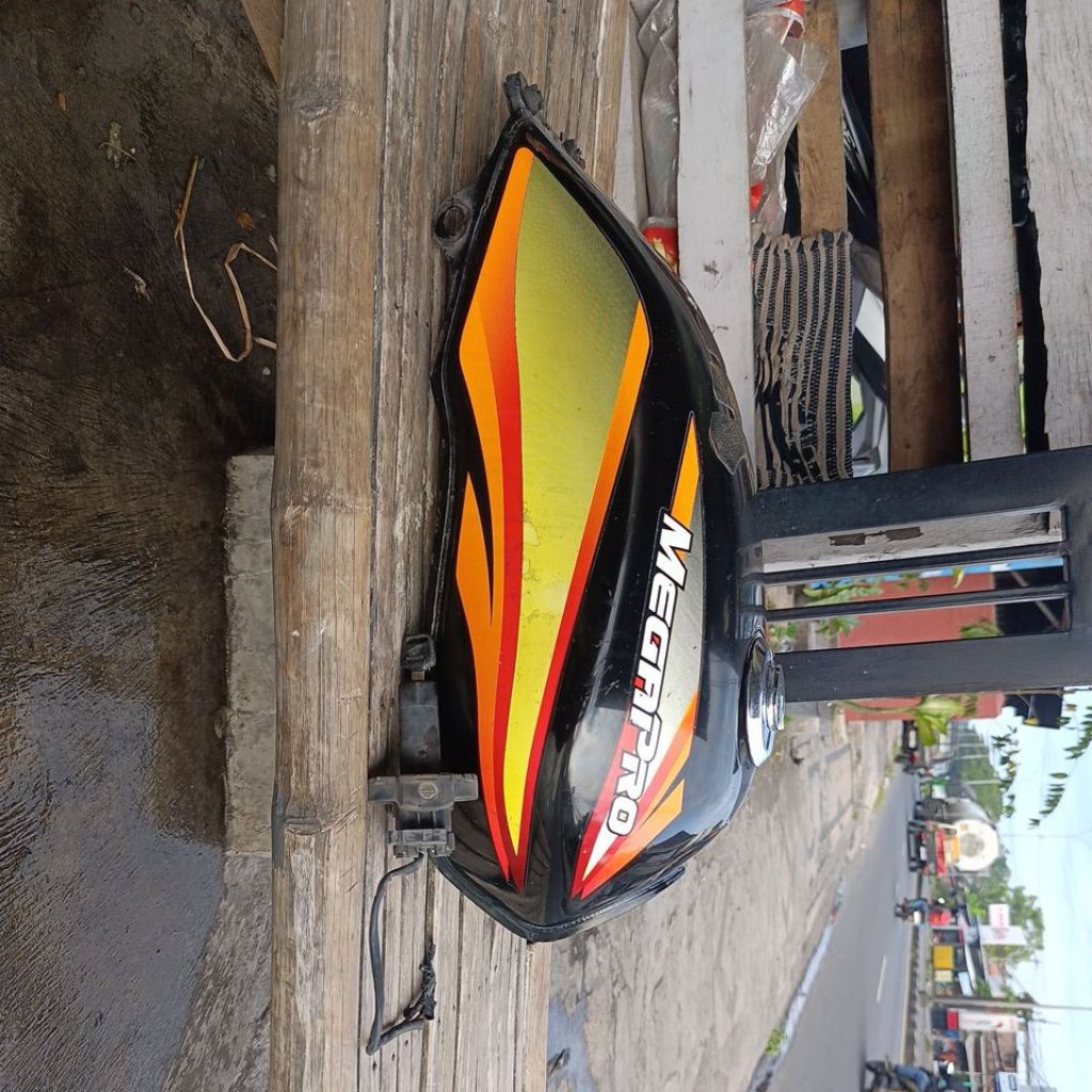 Tangki Original megapro Hiu/Mp Lama