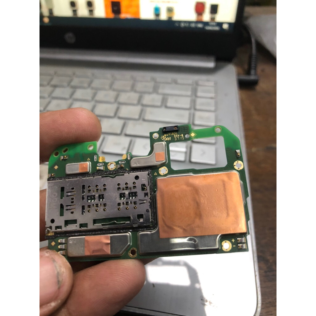 Realme C2 matot