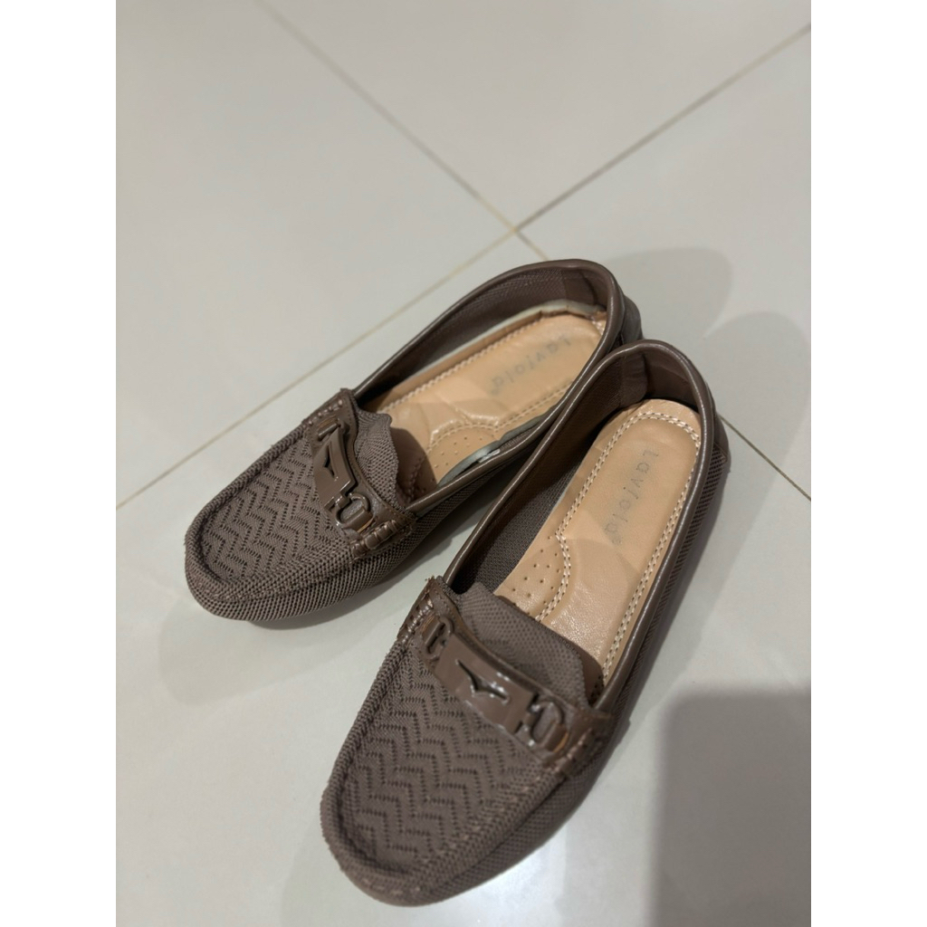 preloved sepatu laviola