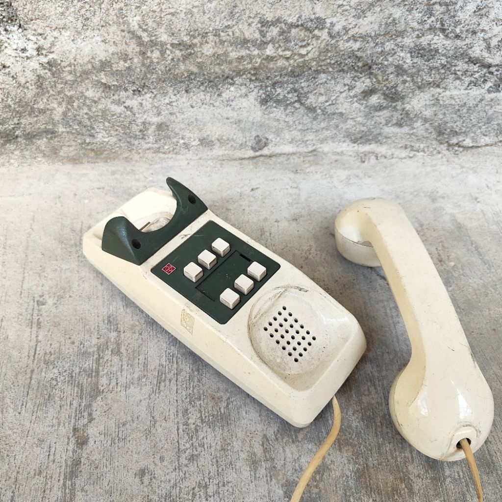 Telepon lawas telepon jadul vintage