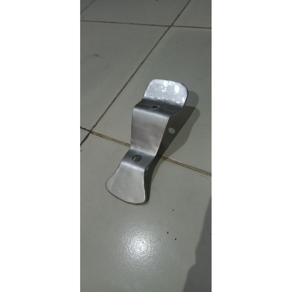 breket custom lampu chooper depan.