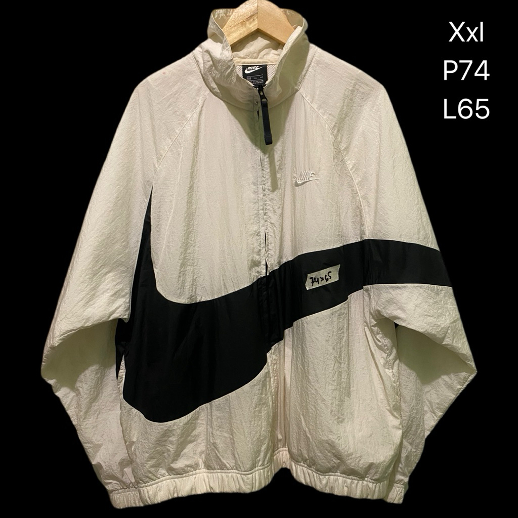 windbreaker big swoosh 1