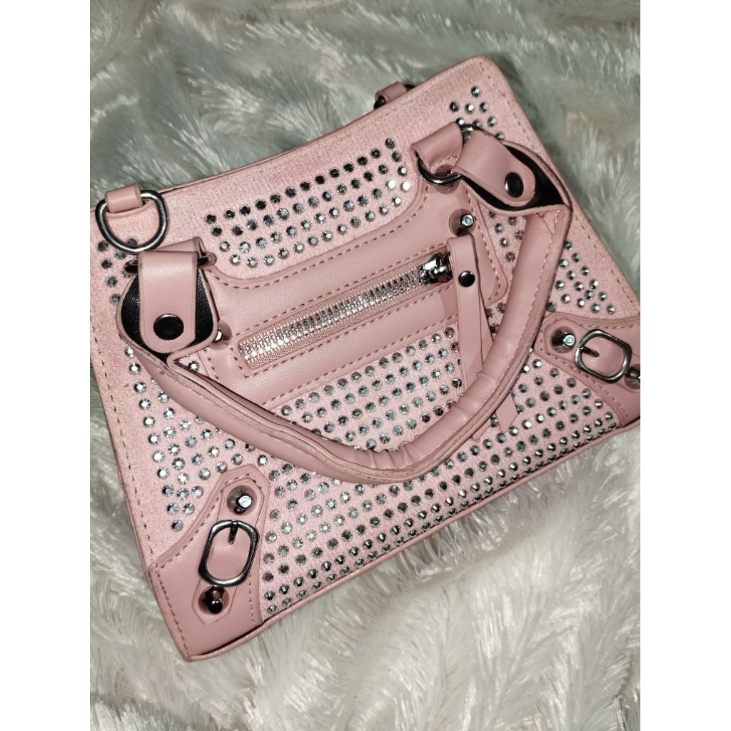 tas stud warna soft pink preloved