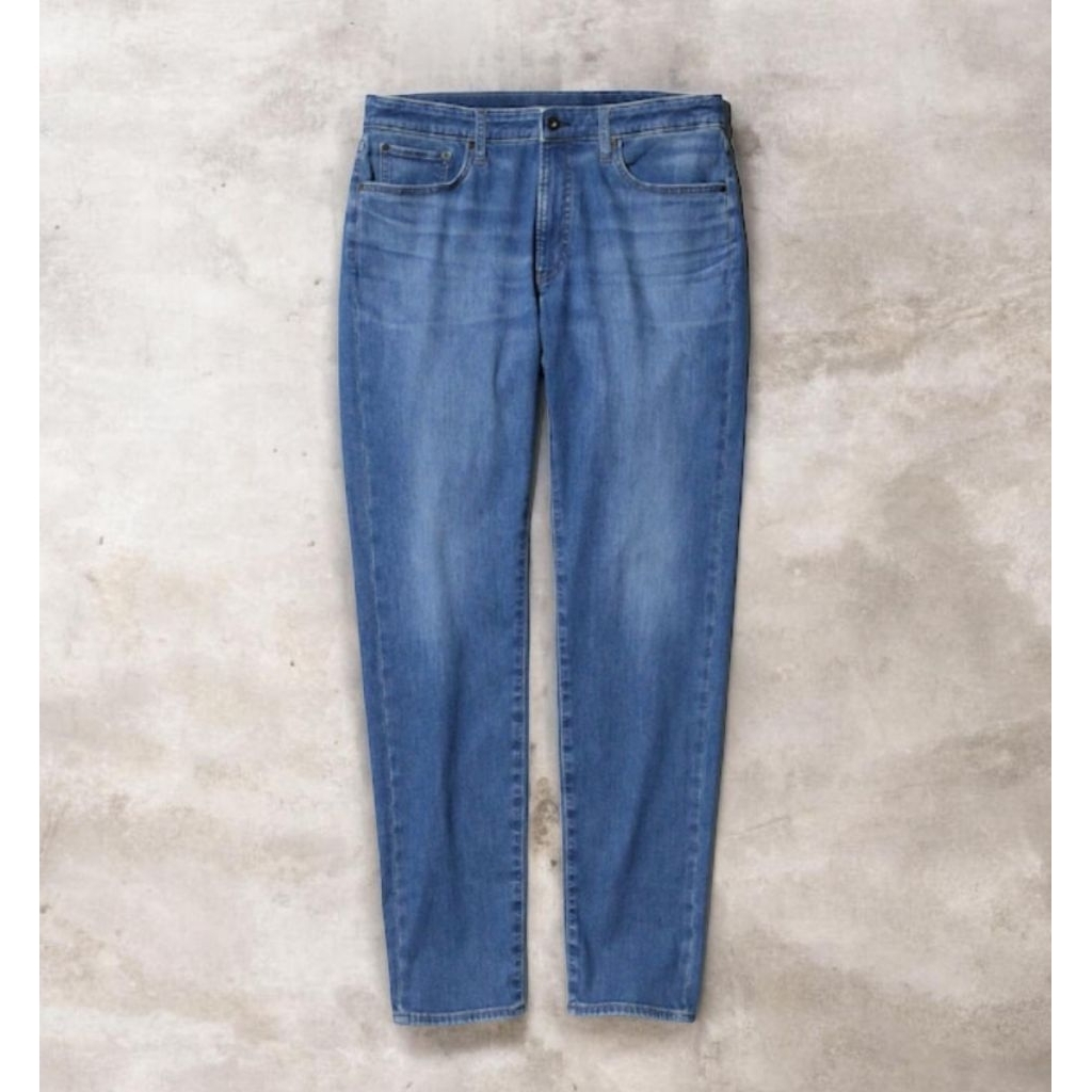 Uniqlo EZY Denim Slim Tapered