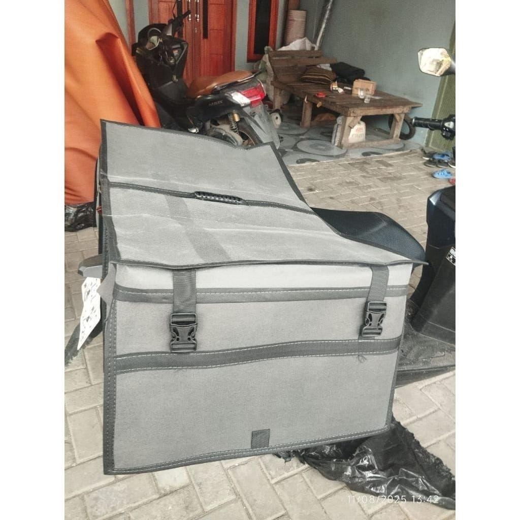 Tas Motor Besar Srandul Pos Kuat Bahan Premium Bronjong Obrok Kurir Termurah