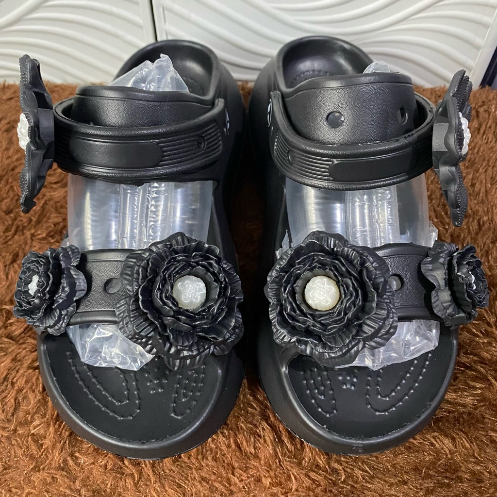 NEW (Bukan Preloved) Sandal wedges karet wanita jibbitz