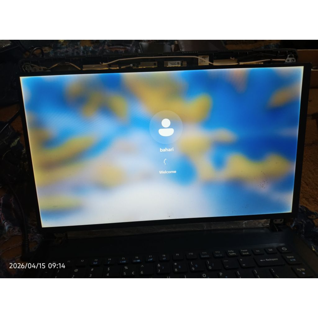 LCD LAPTOP MINUS