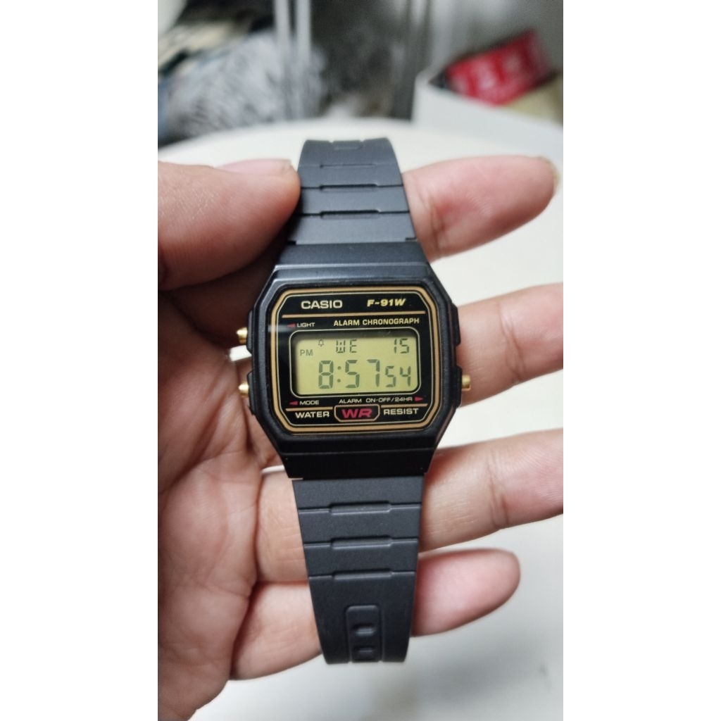 Casio F91W Gold Cokelat second bekas masih mulus