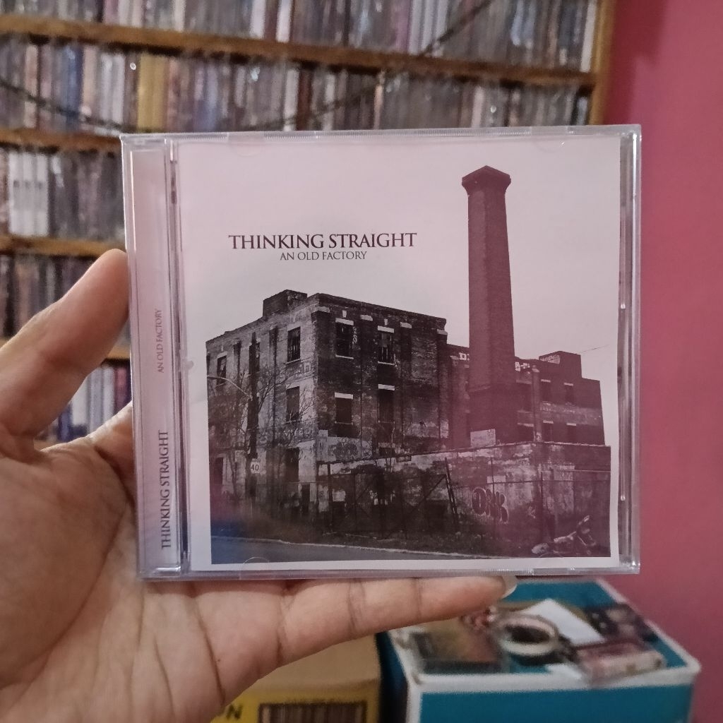 CD THINKING STRAIGHT - AN OLD FACTORY (Hardcore)