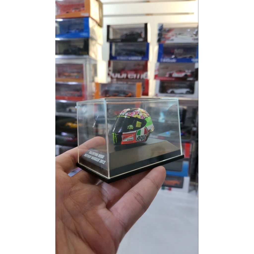 minichamps 1:8 valentino rossi avg helmet motogp mugello 2012