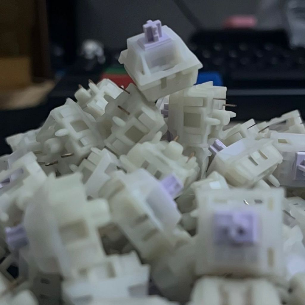 [Preloved] Keygeek Little Witch Mechanical Keyboard Switch 70pcs