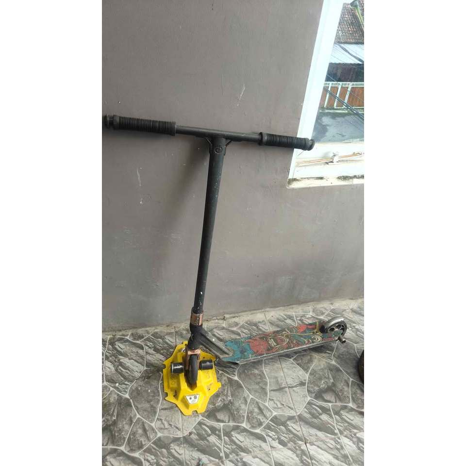 skuter gaya bebas (freestyle scooter) Oxelo Original Second