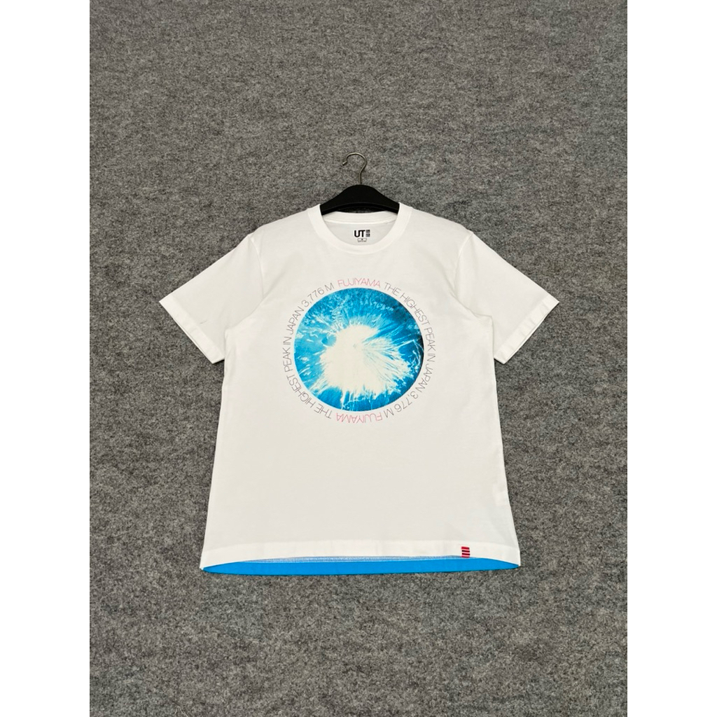 Uniqlo x Fujiyama Mountain Tshirt