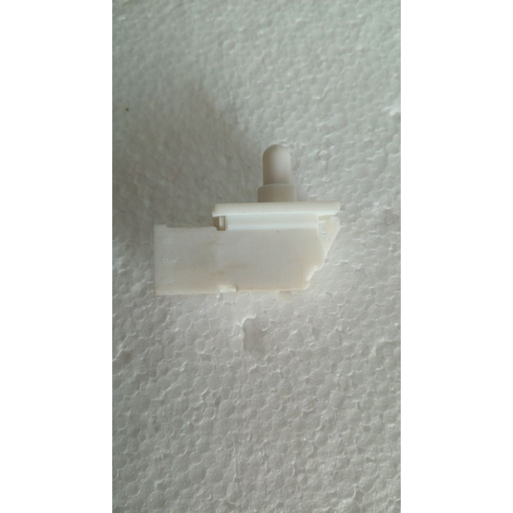 Switch saklar lampu pintu kulkas panasonic 3pin original baru