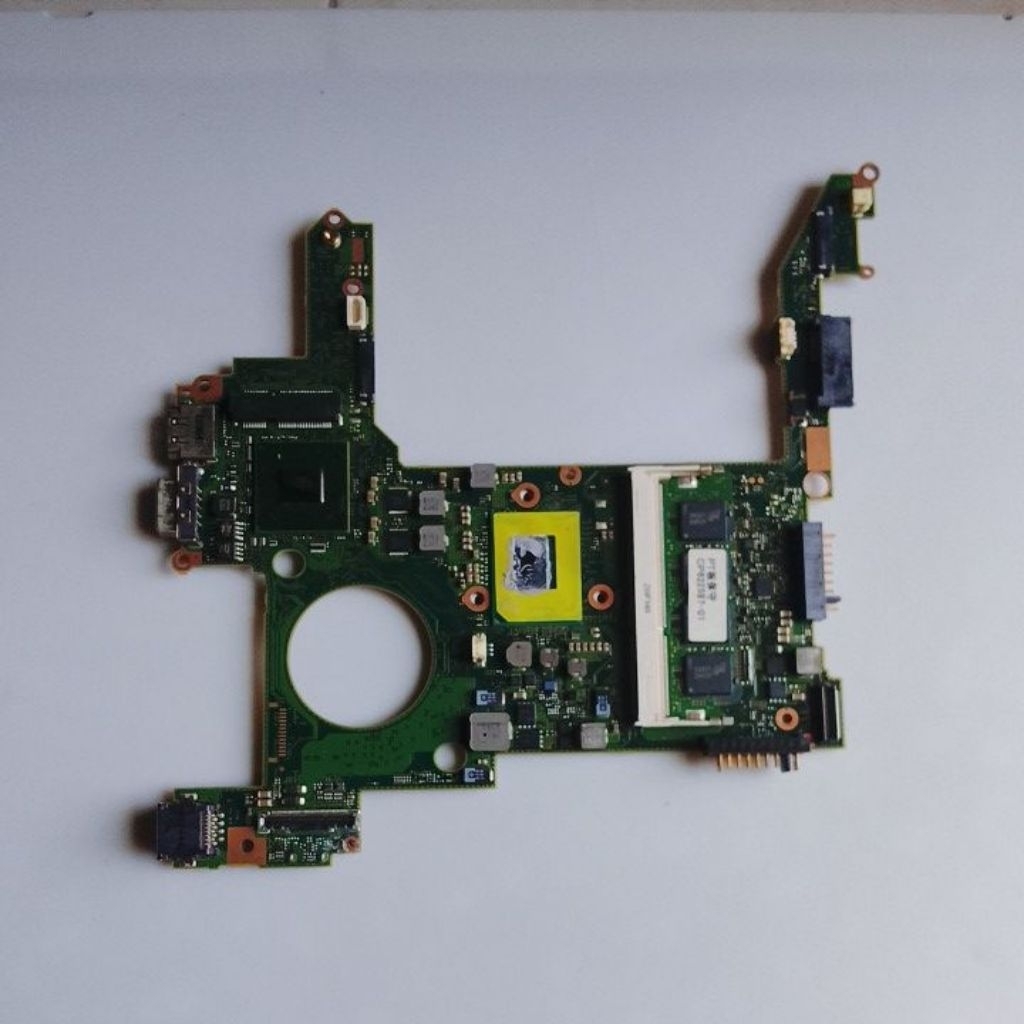 Motherboard Laptop Fujitsu Lifebook S Series SH782 Rusak