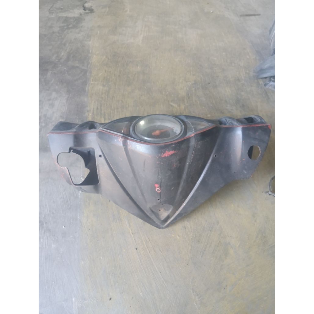 batok depan plus spedometer suzuki skydrive