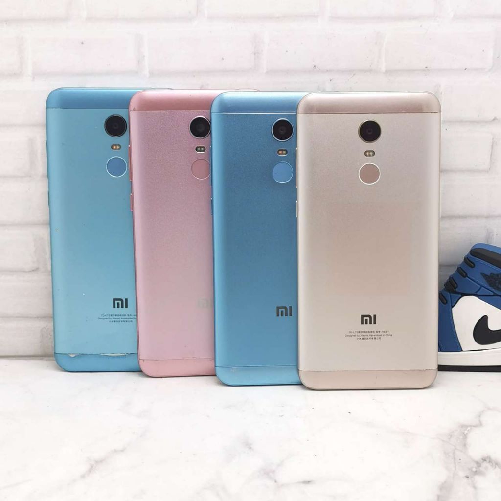 Handphone Redmi 5 Plus - Ram 4gb internal 64gb - Second Original Bergaransi