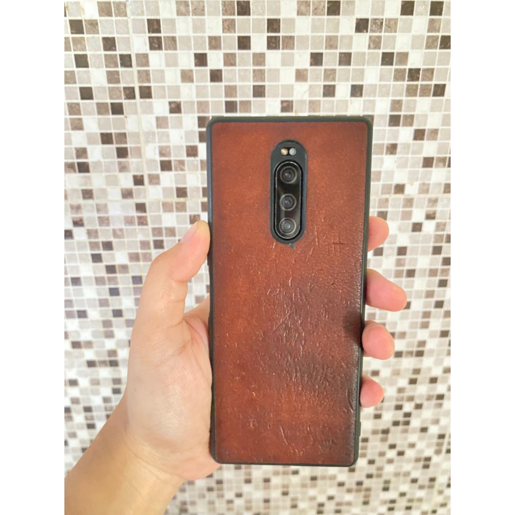 sony xperia 1au