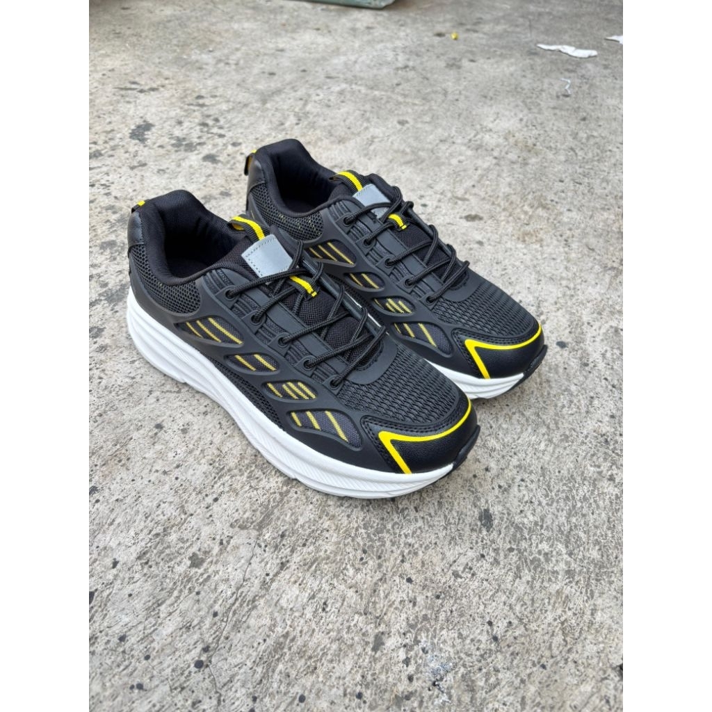 Sepatu Olahraga Jatah Polri 2025