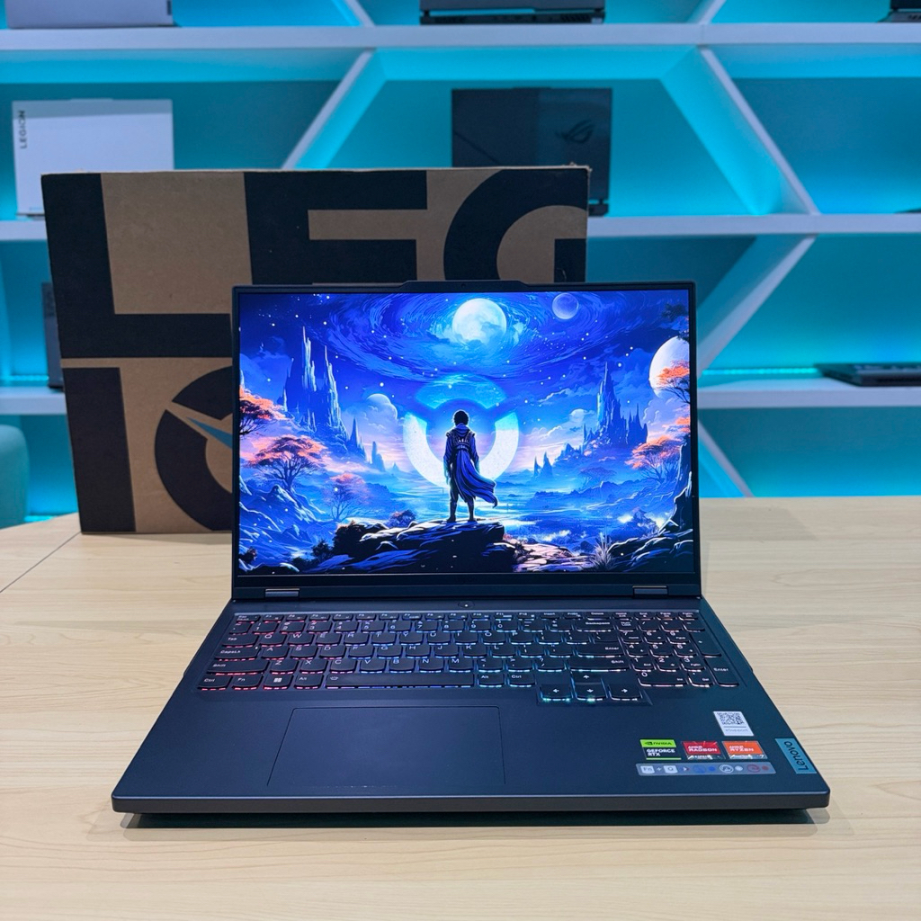 Laptop Gaming Legion 5 RTX 4060 8GB Ryzen 7745HX Mulus Like New