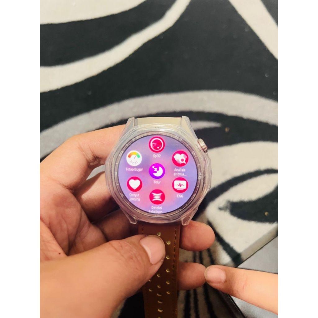 Smartwatch Huawei GT 6 pro like new  alias second