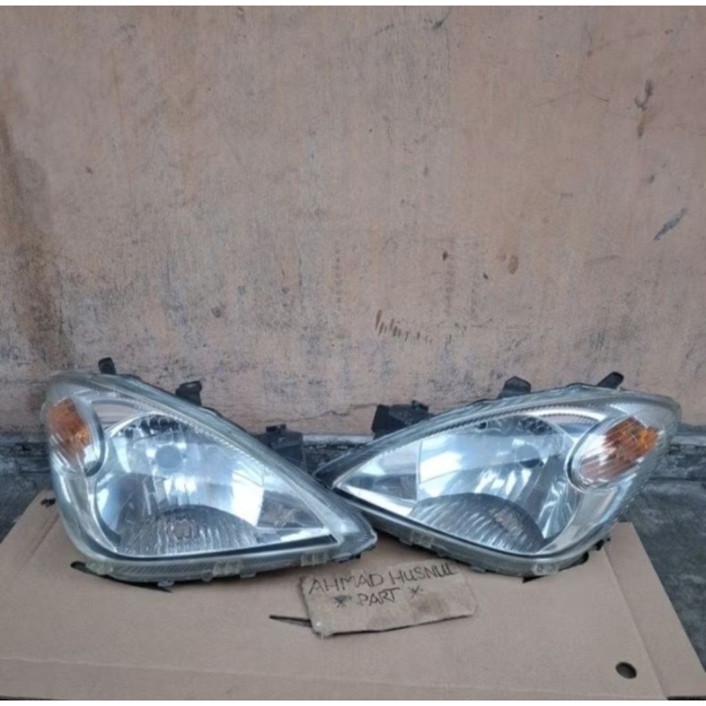 Lampu Depan Avanza Xenia 2007-2011 Original
